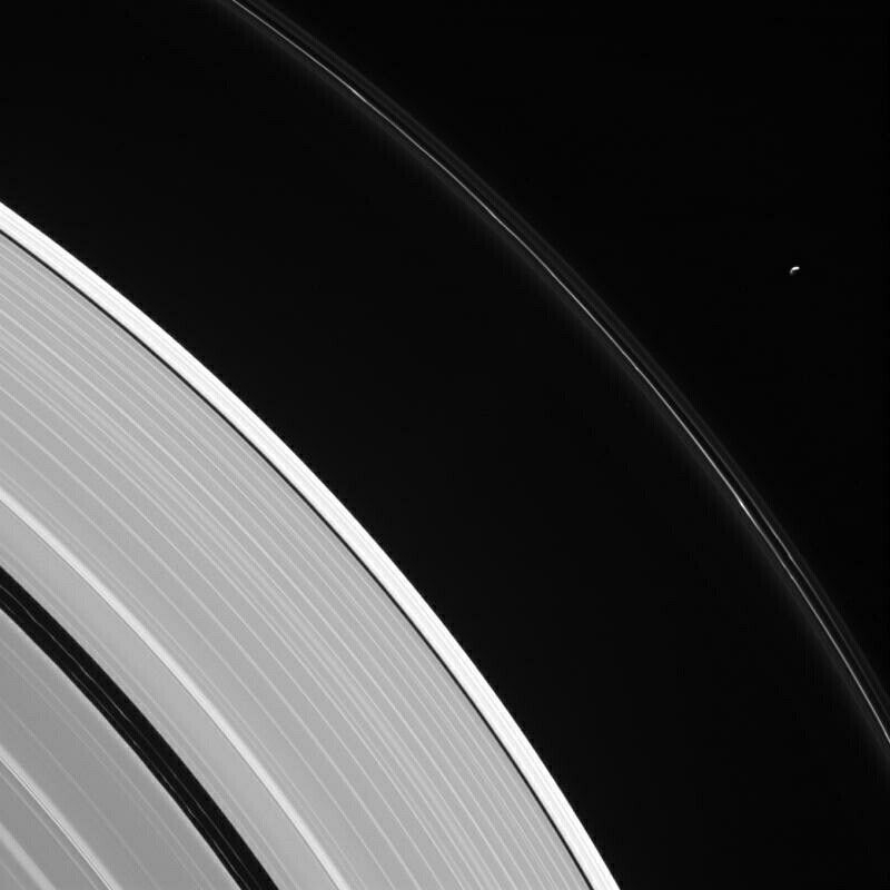 Pin By Santiago Elizalde On Saturn Saturn Saturns Moons Space Pictures